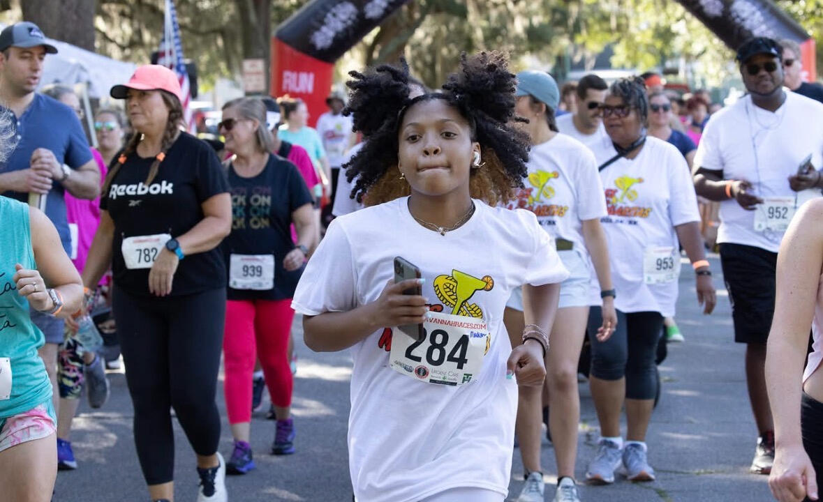 Community runners at the starting line